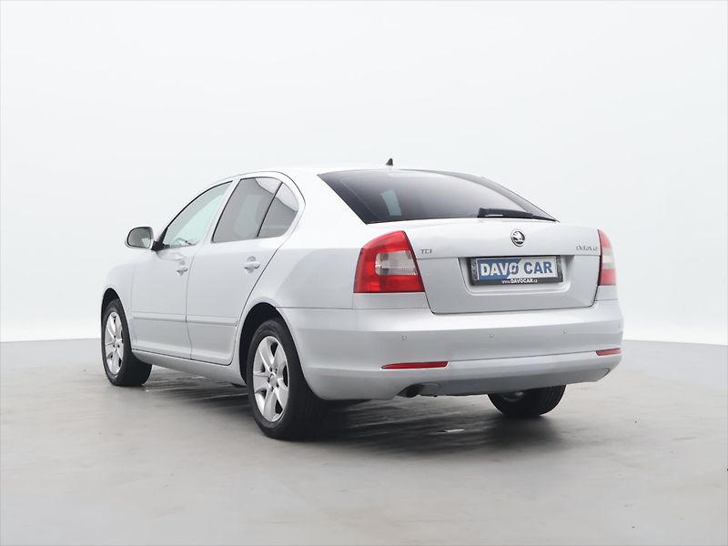 Škoda Octavia 1,6 TDI 77kW Elegance CZ Xenon - fotka 5 z 27