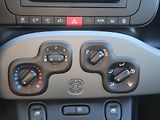 Fiat Panda 1,0 i Hybrid Cross Klima DPH - náhled 21