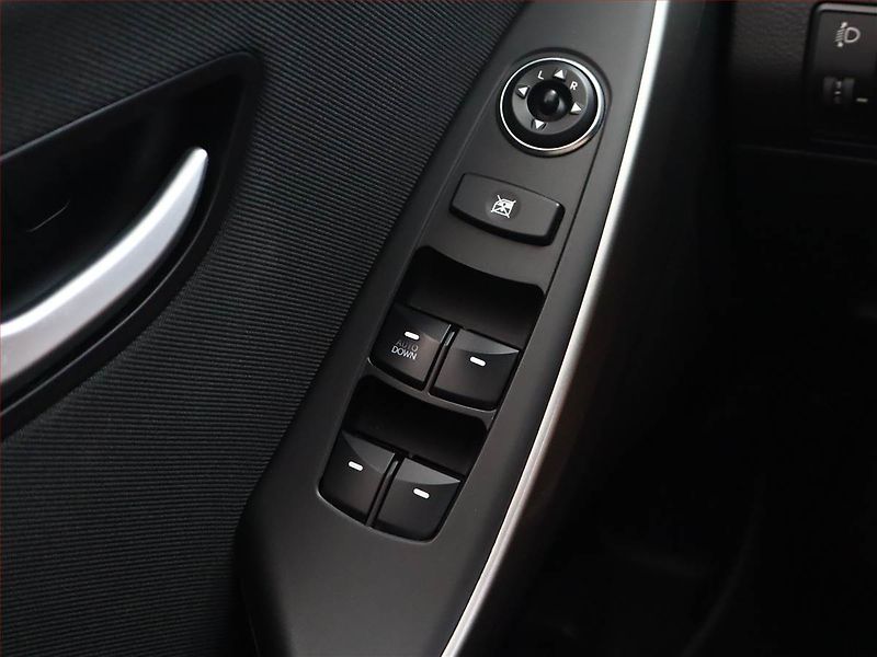 Hyundai i30 (2015) 1.6 MPI, Tempomat - fotka 12 z 13
