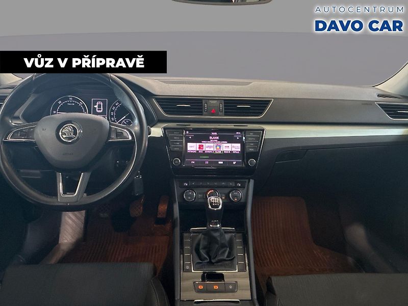 Škoda Superb 2,0 TDI 110kW CZ Xenon Navi - fotka 3 z 12