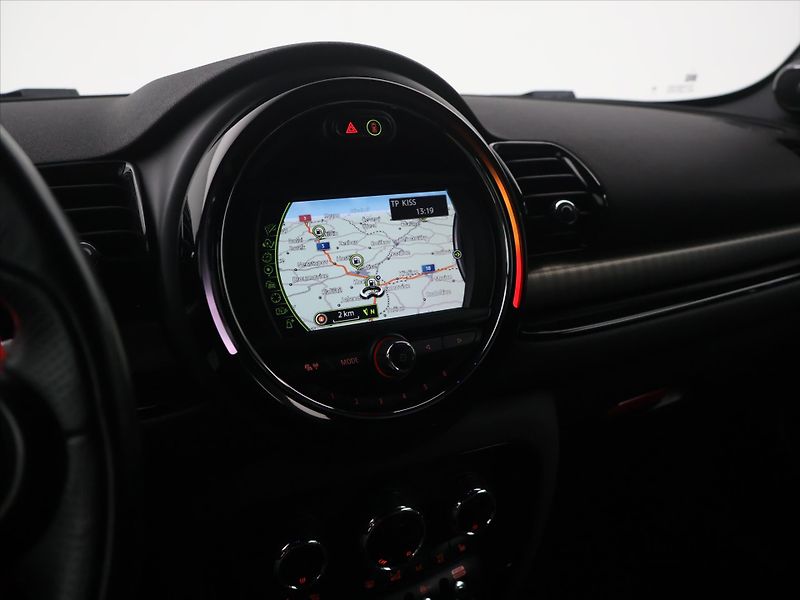 Mini Clubman 2,0 JCW ALL4 170kW H&K Aut - fotka 18 z 30