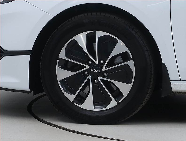 Kia Ceed (2025) Spin 1.0 T-GDI, ČR,1.maj - fotka 15 z 18