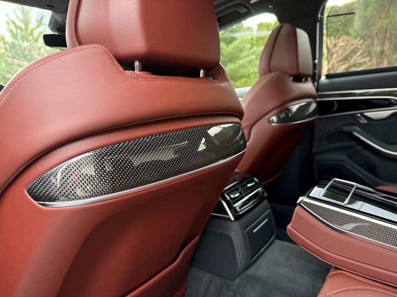 Audi S8 (2026) MAX výbava - fotka 14 z 22