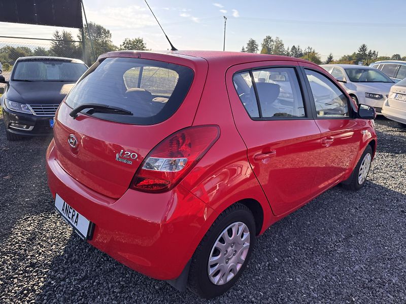 Hyundai i20 1.2i, 76 tis km,2.Majitel,ČR - fotka 7 z 18