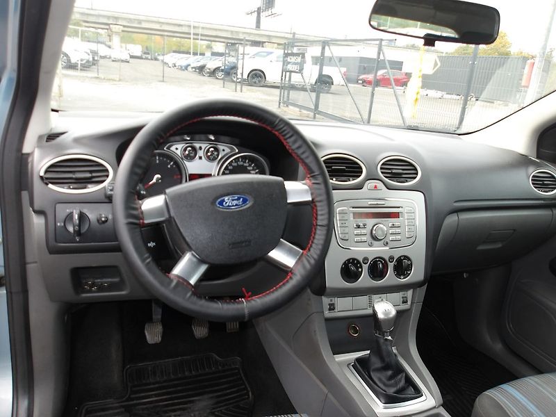 Ford Focus 2,0TDCi 100kW - fotka 18 z 37