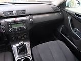 Volkswagen Passat (2005) 2.0 TDI, Tažné - náhled 8
