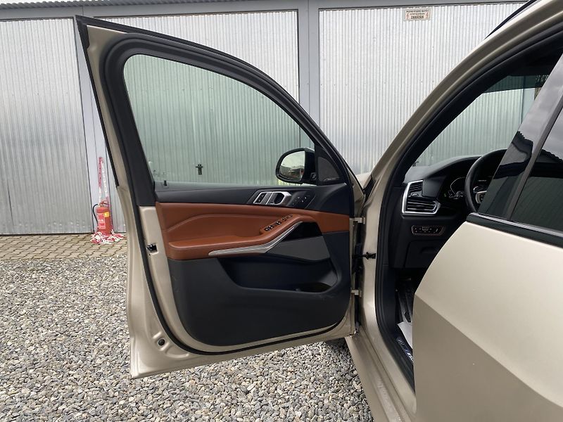 BMW X5 M50XD 4x4 400PS CZ DPH FULL 1A - fotka 96 z 171