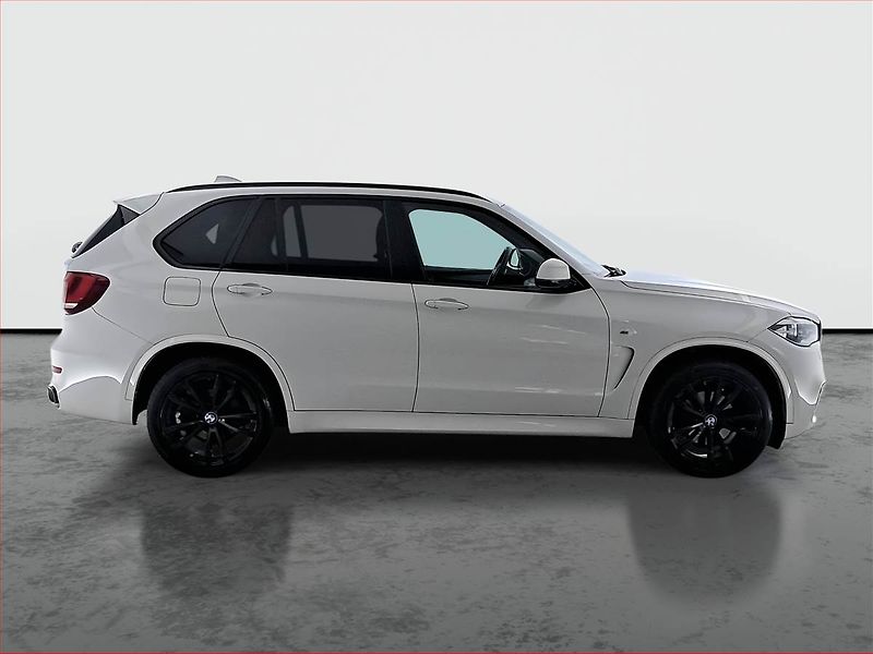 BMW X5 (2014) M Paket xDrive30d, 4X4 - fotka 6 z 19