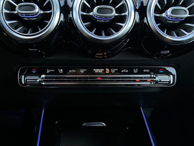 Mercedes-Benz GLB (2020) 200d-Progressive-P.KAMERA - fotka 34 z 45