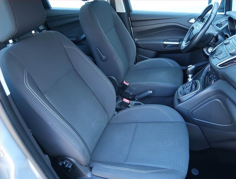 Ford C-MAX (2016) 1.0 EcoBoost, Serv.kniha - fotka 9 z 15