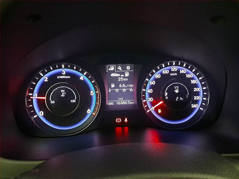 Hyundai i40 (2018) 1.7 CRDi, ČR,1.maj, Navi - fotka 11 z 19