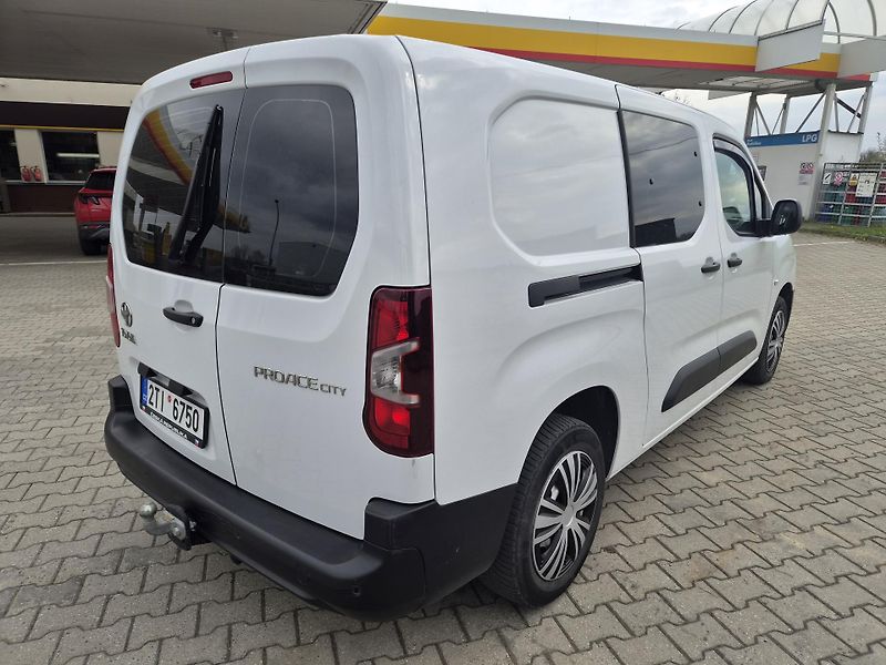 Toyota ProAce City (2023) 1,5 D-4D 130k Extra LWB CrewCa - fotka 4 z 14