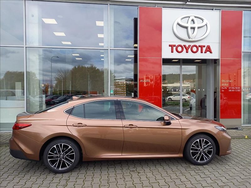 Toyota Camry 2,5 Prestige - fotka 6 z 15