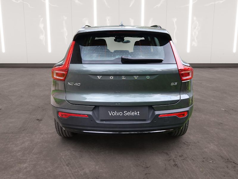 Volvo XC40 (2025) Plus, B3 Mild hybrid - fotka 3 z 19