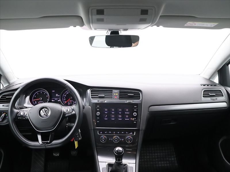 Volkswagen Golf 1.0 TSI 81kW Comfortline LED C - fotka 20 z 27