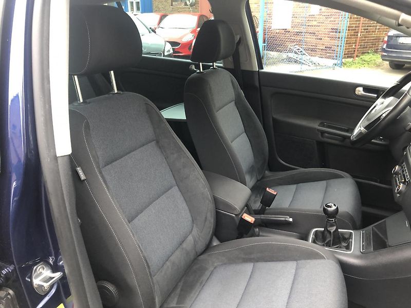Volkswagen Golf Plus (2012) 1,2TSi Autoklima  - fotka 45 z 54
