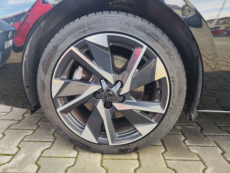 Peugeot 308 1.2 PureTech/96kW Allure AT - fotka 31 z 32