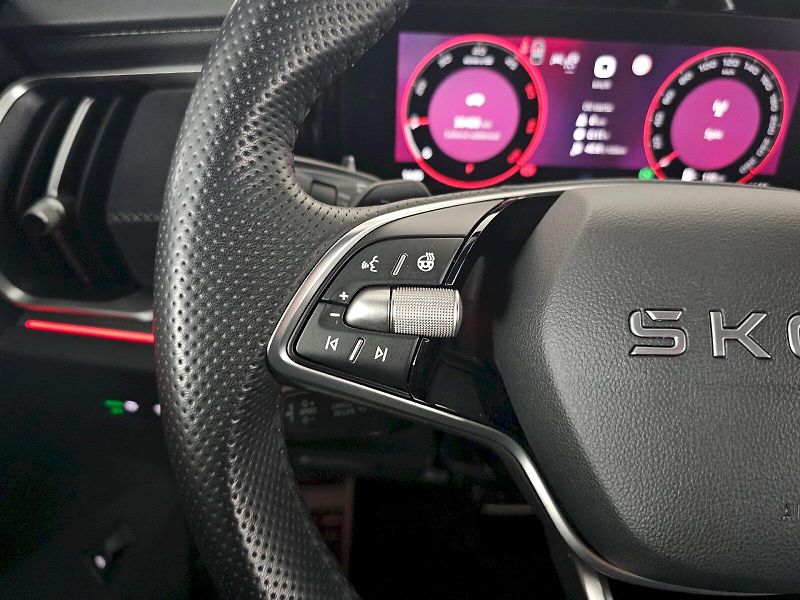 Škoda Kodiaq (2025) 2.0TDI 142KW 4X4 SPORTLINE TAŽ - fotka 9 z 35