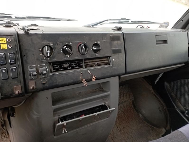 Mercedes-Benz (2009) vario 4x4 plošina - fotka 19 z 20