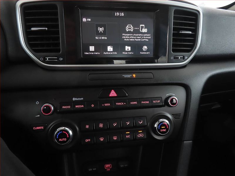 Kia Sportage (2019) 1.6 GDI, Serv.kniha, Tempomat - fotka 12 z 15