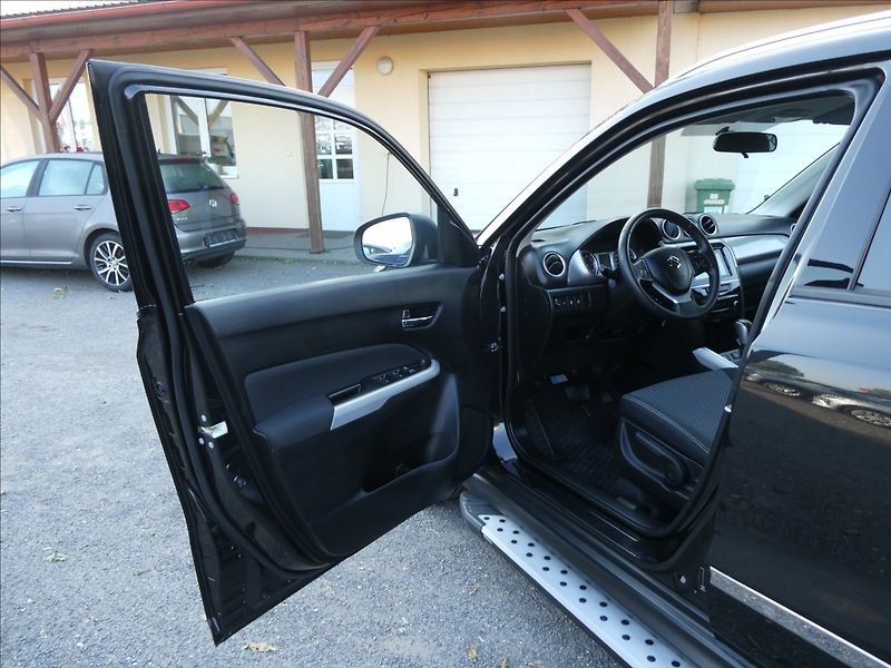 Suzuki Vitara 1,6 i 88kW AUTOMAT, serviska - fotka 20 z 45