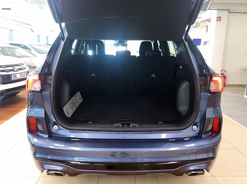 Ford Kuga ST-Line X PHEV, ČR, 1.MAJ - fotka 8 z 28