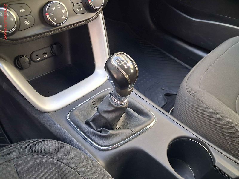 Kia Ceed (2013) 1.4 16V, 2.maj,ČR, AC, TZ - fotka 15 z 15