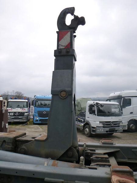 Renault (2006) Kerax 6x4 kontejner - fotka 3 z 16