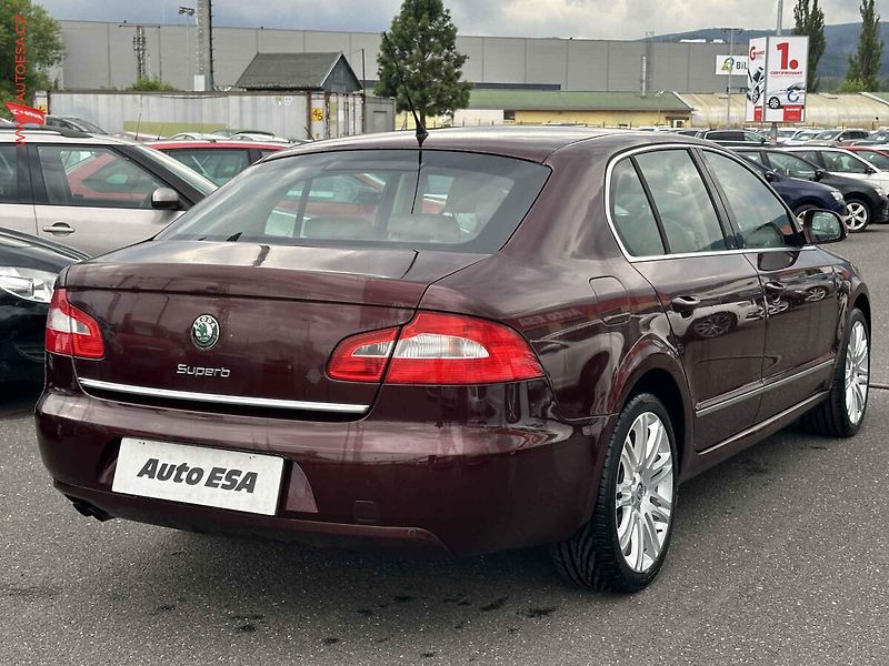 Škoda Superb (2009) 1.4 TSI, ČR, Elegance, bixen - fotka 4 z 17