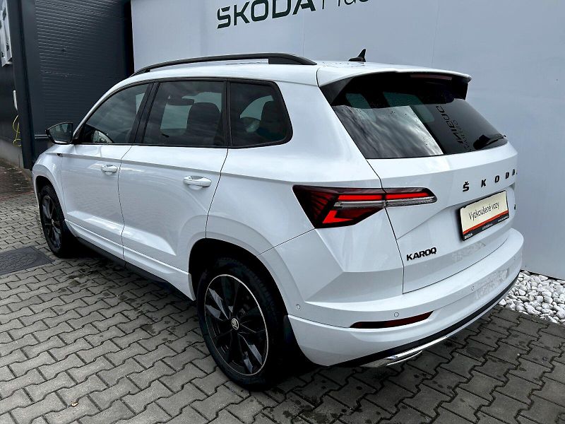 Škoda Karoq (2023) 2.0 TDI 110kW 4x4 DSG Sportlin - fotka 35 z 35