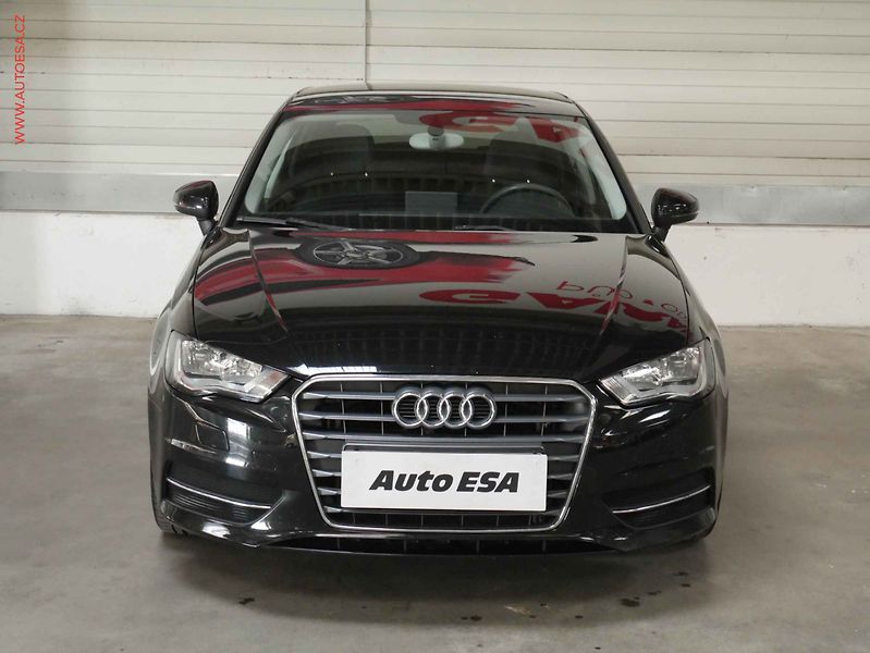Audi A3 (2014) 1.4TSi, autoAC - fotka 2 z 16