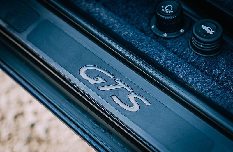 Porsche 928 (1992) GTS - fotka 30 z 65