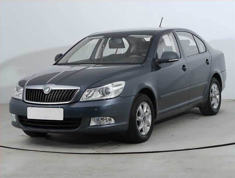 Škoda Octavia (2012) 1.2 TSI, ČR,1.maj - fotka 2 z 17