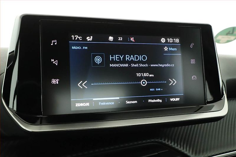 Peugeot 2008 (2023) Allure 1.2 PureTech, Automat - fotka 13 z 18