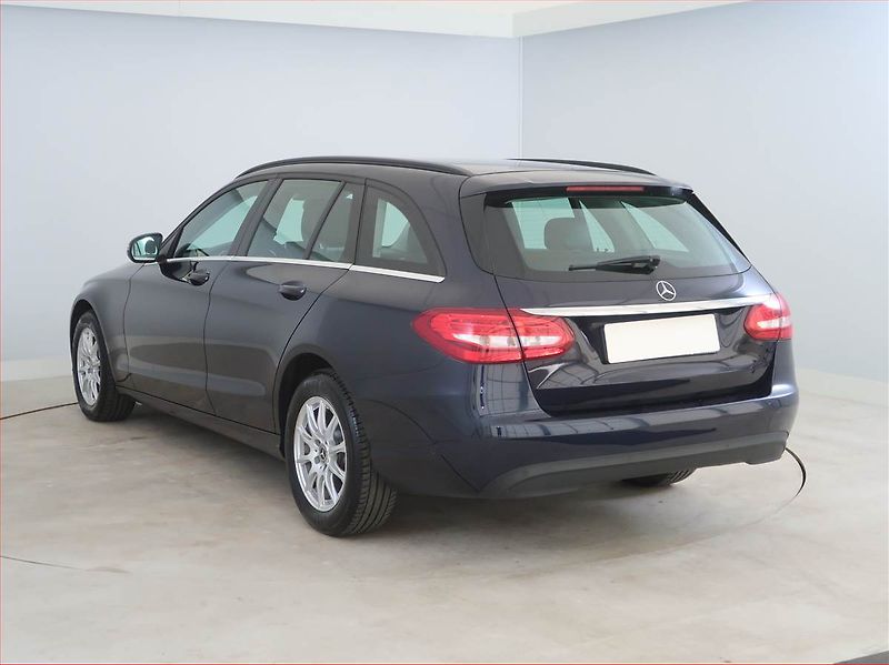 Mercedes-Benz Třídy C (2017) C 200 d, Automat, Serv.kniha - fotka 4 z 17