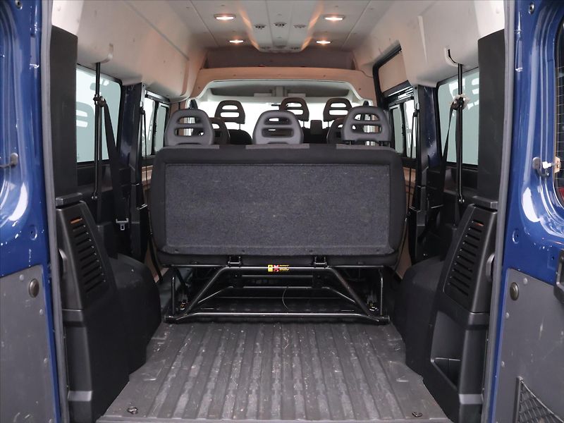 Fiat Ducato 2,3 JTD 103kW Klima 9-Míst DPH - fotka 8 z 28