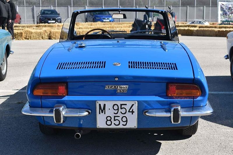 Ve Španělsku jsme mohli zkoušet historické modely Seatu