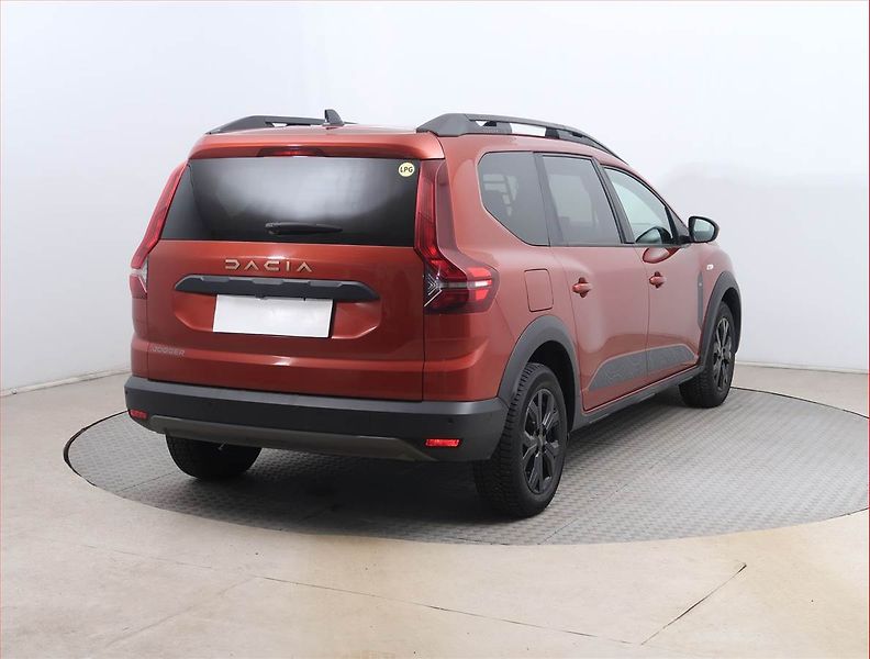 Dacia Jogger (2024) 1.0 TCe, LPG, ČR,1.maj - fotka 5 z 14