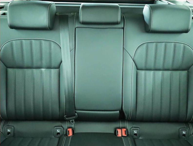 Škoda Superb (2023) Laurin&Klement 2.0 TDI - fotka 10 z 27