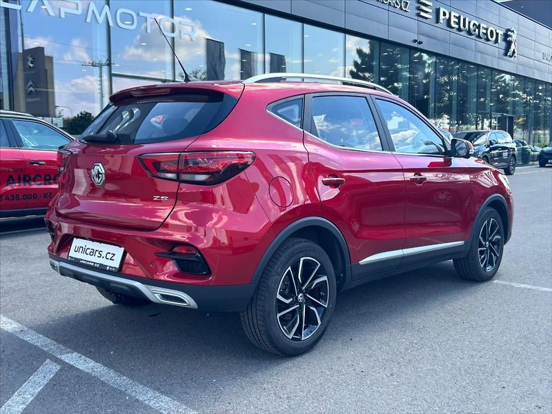 MG ZS 1,0 T  Exclusive AT - fotka 6 z 26