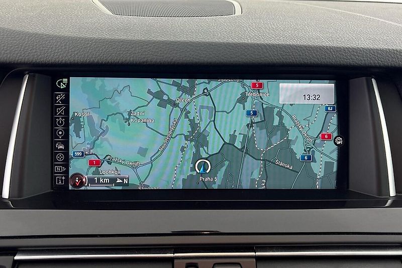 BMW Řada 5 řady 5 | 525 xDrive - fotka 15 z 22