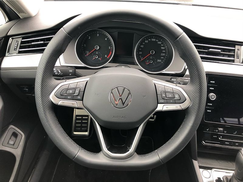 Volkswagen Passat Variant 2.0 TDi DSG 7st. 4Moti - fotka 17 z 29