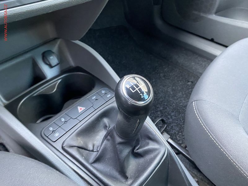 Seat Ibiza (2012) 1.4i, Copa, tempo - fotka 16 z 16