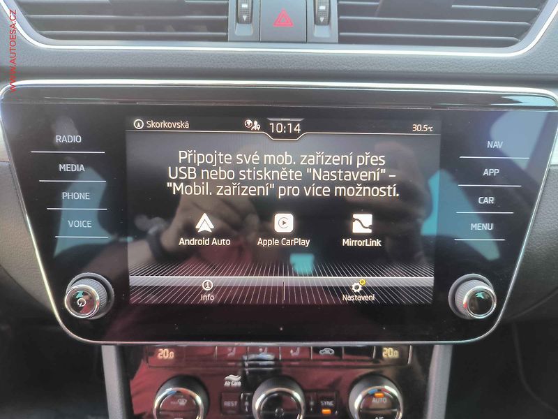 Škoda Superb (2022) 2.0 TDi, Style, DSG, LED - fotka 14 z 27