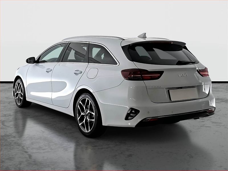 Kia Ceed (2023) Top 1.5 T-GDI - fotka 4 z 17