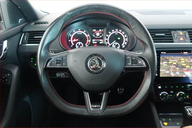 Škoda Octavia (2018) RS 2.0 TSI - fotka 21 z 23