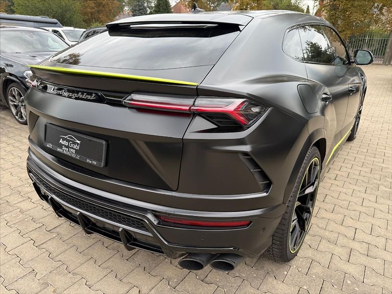 Lamborghini Urus 4.0 V8 Ceramic - fotka 10 z 25