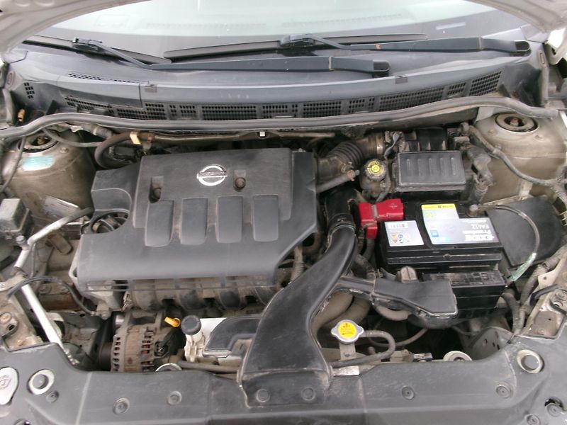 Nissan Tiida (2009) 1,6 16V AC ALU HF BT - fotka 26 z 26