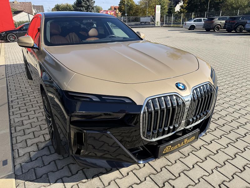 BMW Řada 7 (2024) 40XD 220kW M-PAKET INDIVIDUAL! - fotka 12 z 44
