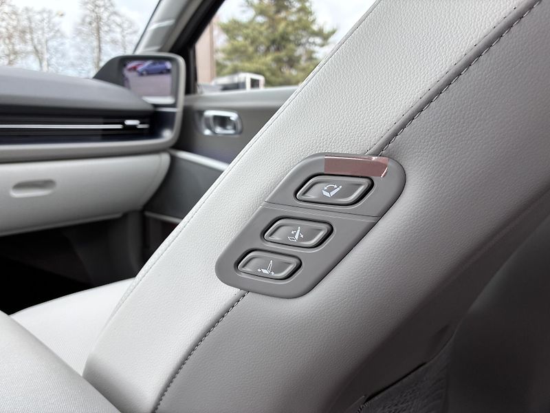 Hyundai Ioniq 6 77kWh PREMIUM PANORAMA DSM  - fotka 18 z 42